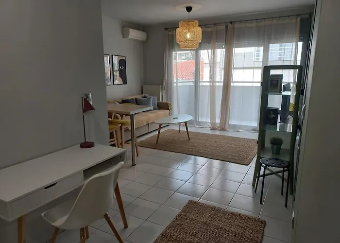 Centrally Located Apartment 2